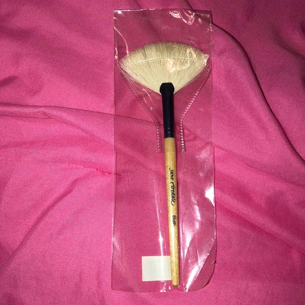 Jane Iredale blush brush